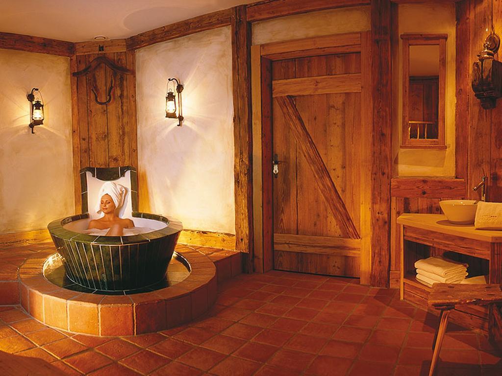 Hotel Des Alpes Самнаун Екстериор снимка