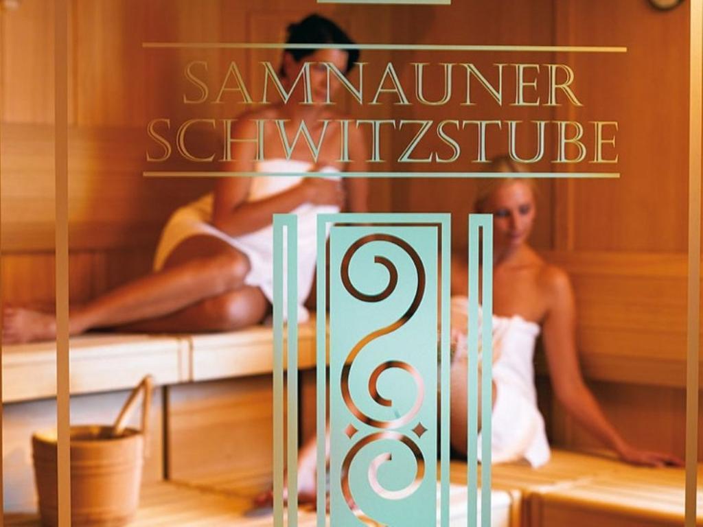 Hotel Des Alpes Самнаун Екстериор снимка
