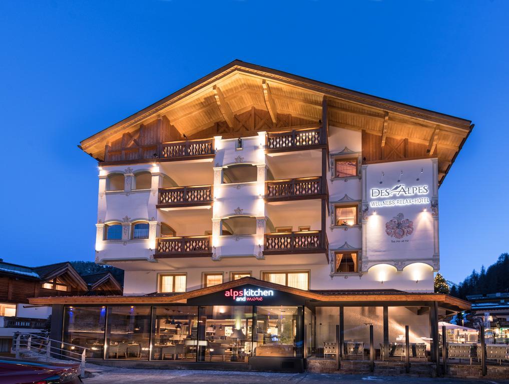 Hotel Des Alpes Самнаун Екстериор снимка