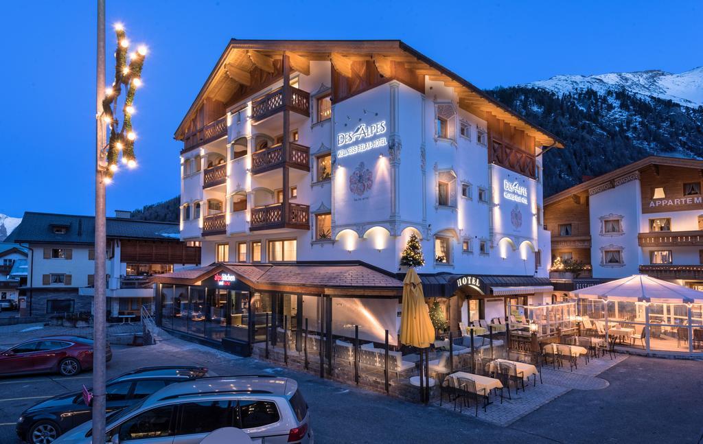 Hotel Des Alpes Самнаун Екстериор снимка